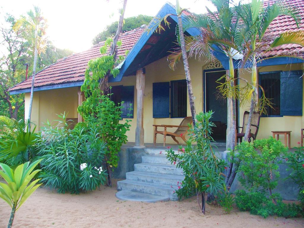 15Lmd Villa In Front Of The Lagoon Batticaloa Esterno foto